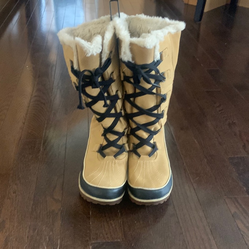 Sorel Tivoli winter boots tall